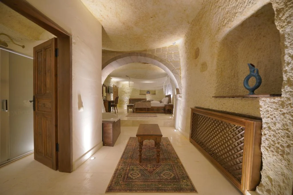 Fairyland Cave Hotel