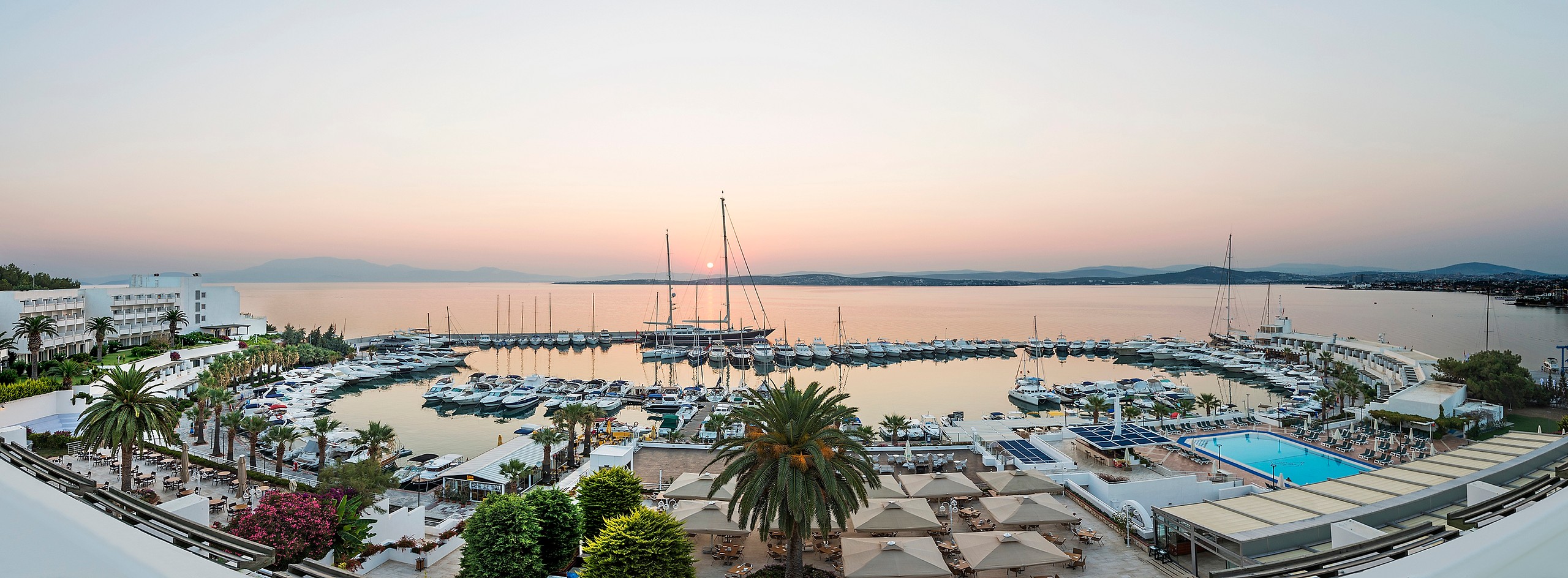 Altın Yunus Hotel & Spa Çeşme